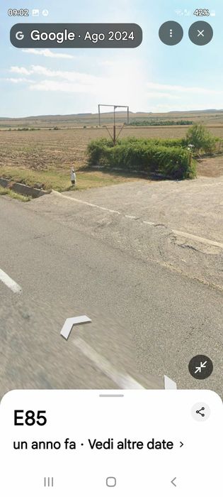 Vând teren 5000 mp la E85 Faraoani Bacău