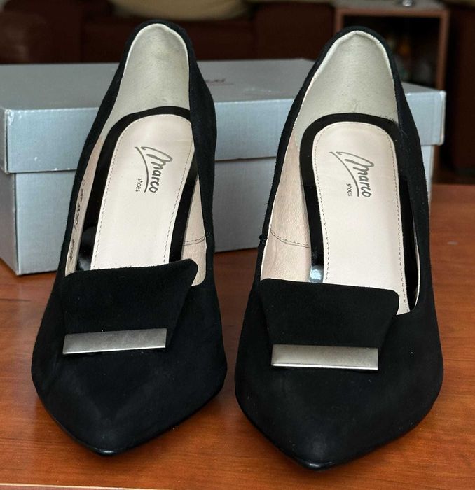 Se vând 4 perechi de încălțăminte mărimea 39