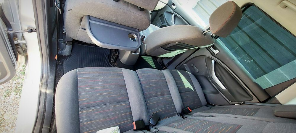 Ford C-max 1.8 tdci  900€