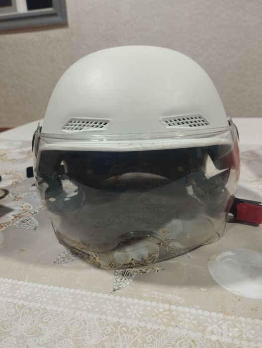 Scuter Bonvi qora yangisi