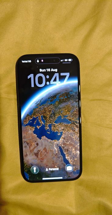 iPhone 16 128gb 98% капацитет на батерията.