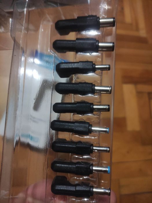 Adaptoare incarcator laptop myria