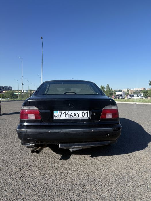 BMW 520 машина BMW 520