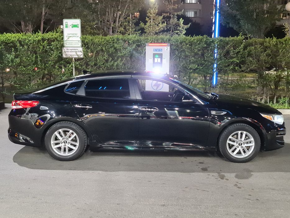 Срочно ! Автомобиль KIA Optima