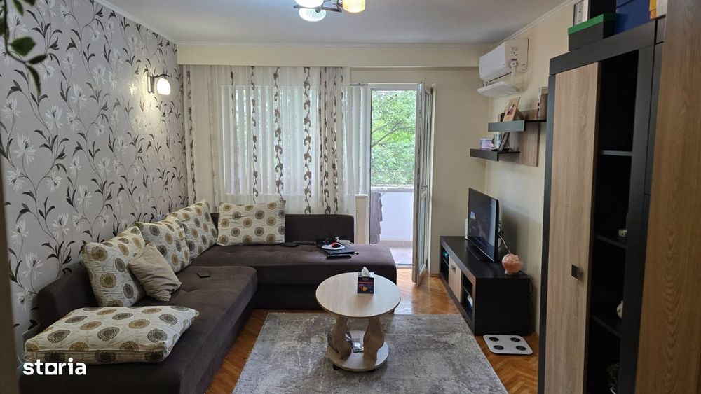 Vand apartament 2 camere in Deva, zona Titu Maiorescu, etaj 3,