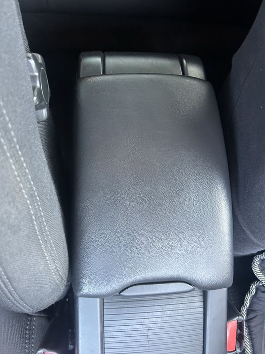 Cotieră Volvo XC 60 2012