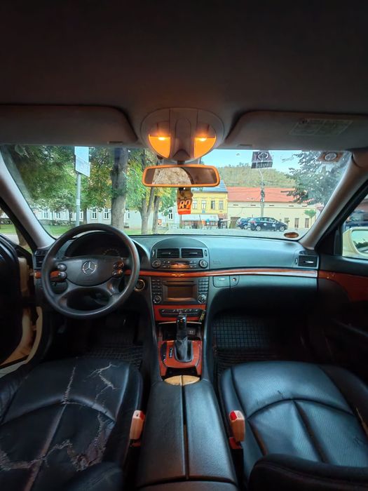 Mercedes e class 2.2 d automat smuceste