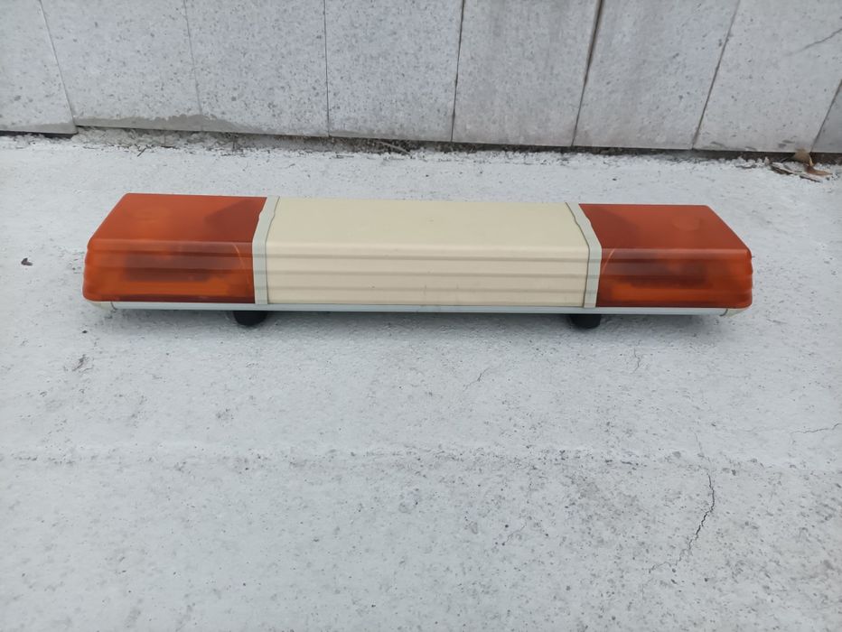 Сигнална лампа за бус или лек автомобил