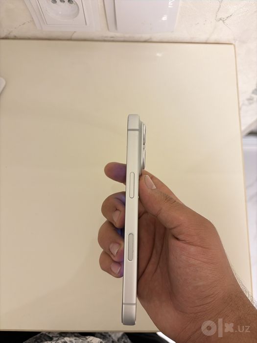 Iphone 14 pro (17 pro korpus taqilgan)