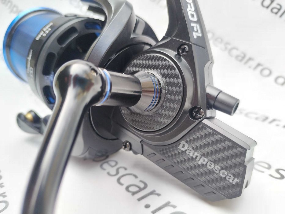 Mulinetă Feeder si Crap PRO FL Strategist 8000 Albastru cu Long Cast