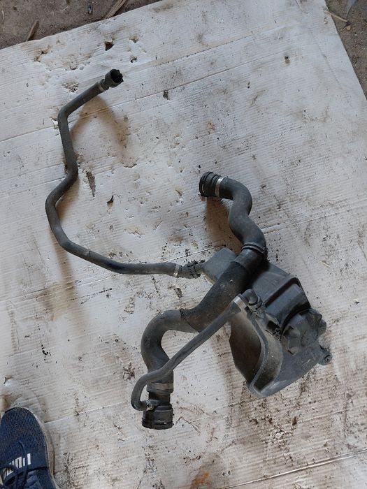 Казанче хидравлична течност E90 e91 bmw бмв n47 177кс 184кс