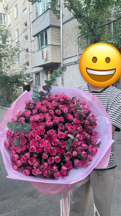 Свежие кустовые розы