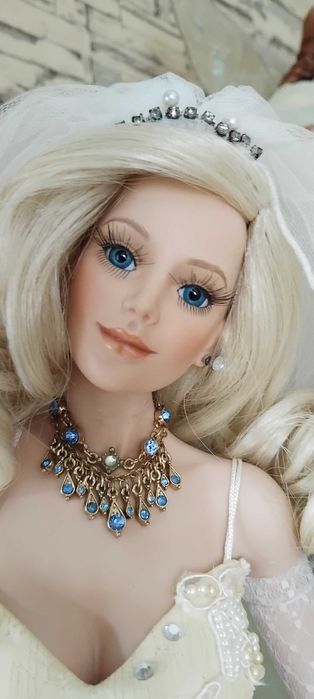 Порцеланова кукла на Sindy M.McClure
