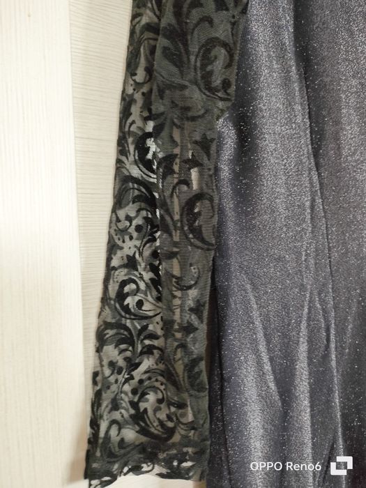 Продам платье блестящие