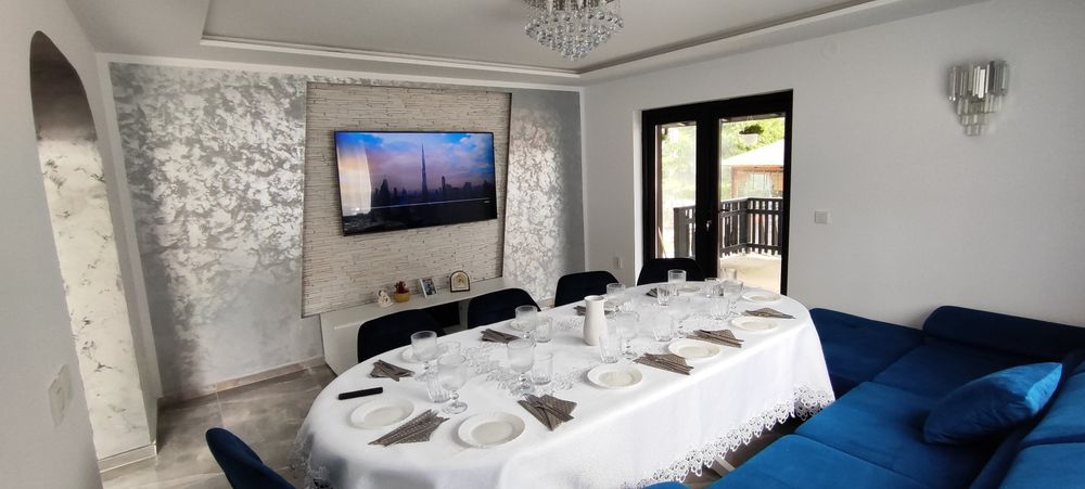 Casa - Cabana de închiriat Poiana Stampei ( Vatra Dornei ) spre Pasul