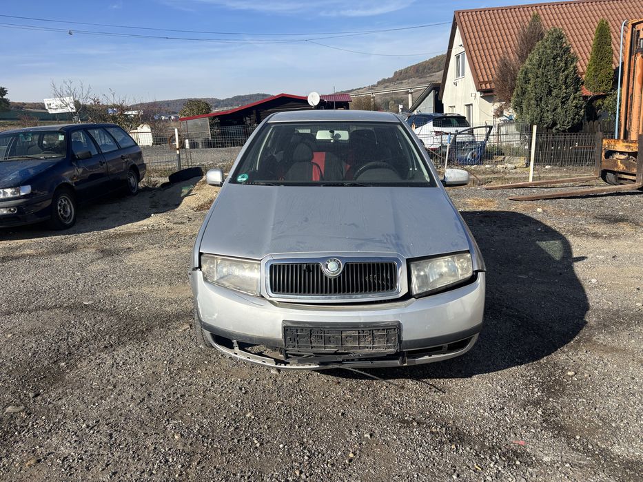 cutie viteze GRY manuala 5trepte an 2004 skoda fabia