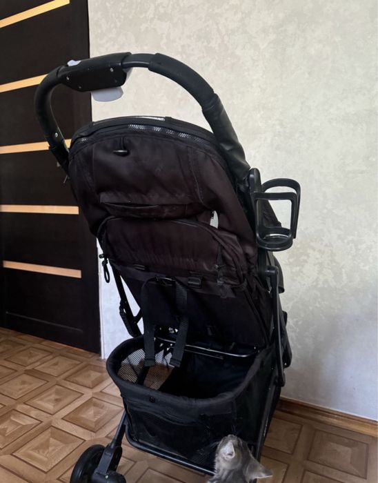 Коляска прогулочная