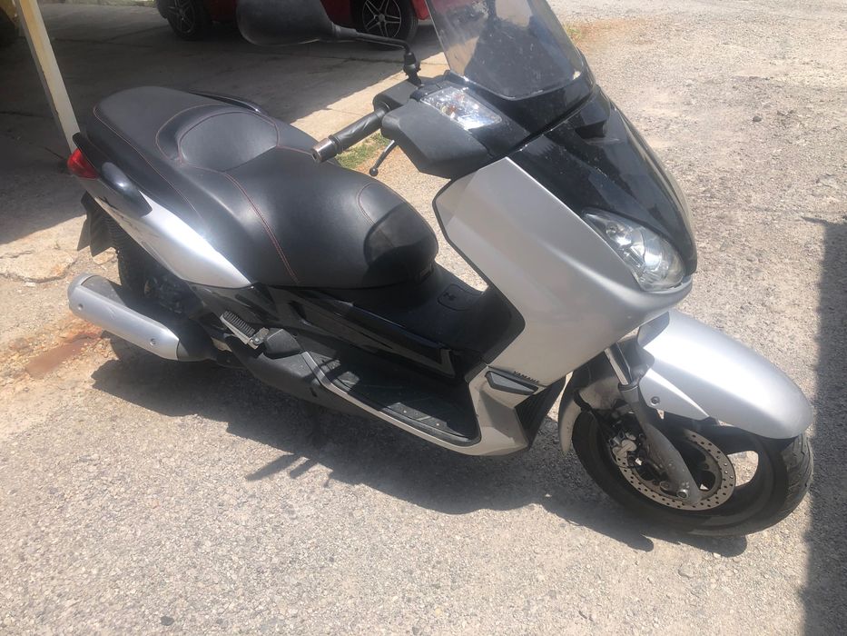 Yamaha X-max 250i