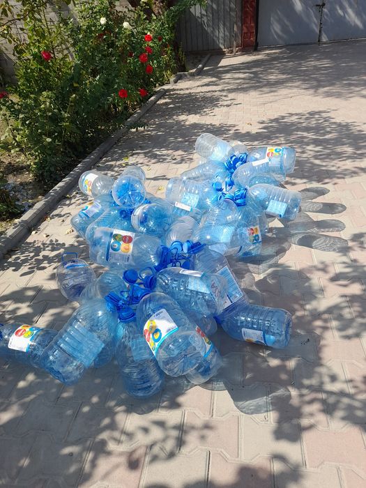 Баклажки 5ти литровые
