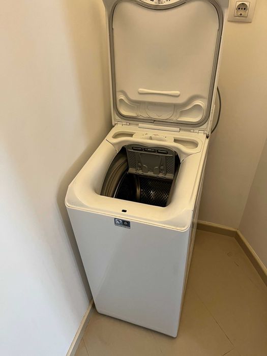 Пералня с горно зареждане Electrolux 6кг. 1200 об/мин.