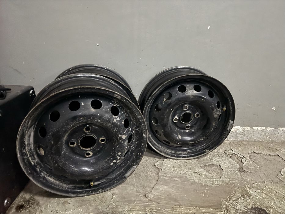 Штампованные диски 4х100