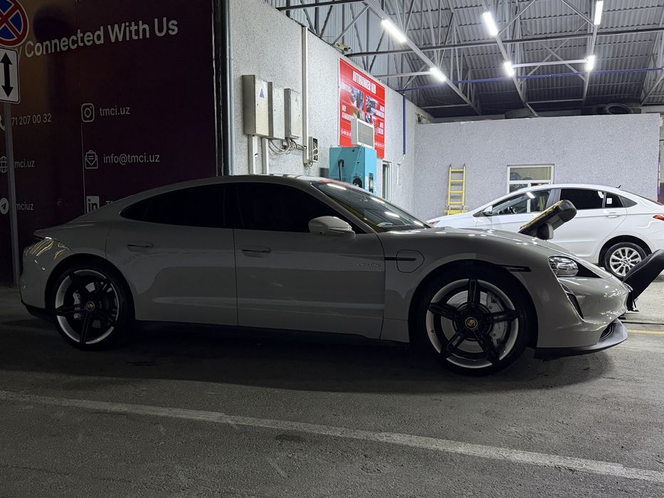 Porche taycan 2022