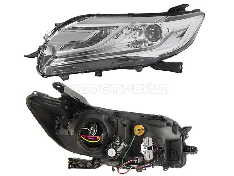 Фара Mitsubishi Pajero sport