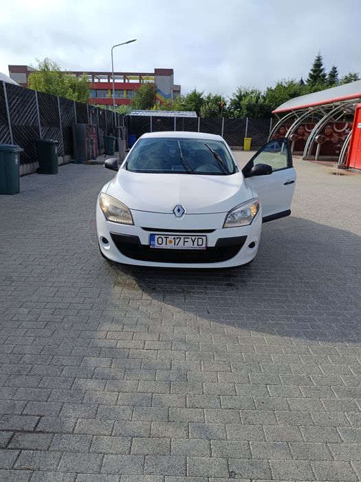 RENAULT Megane 2012