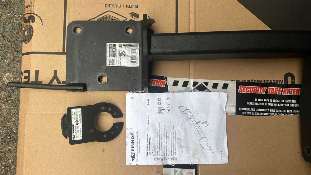 Продавам нов теглич за BMW X1 (E84)