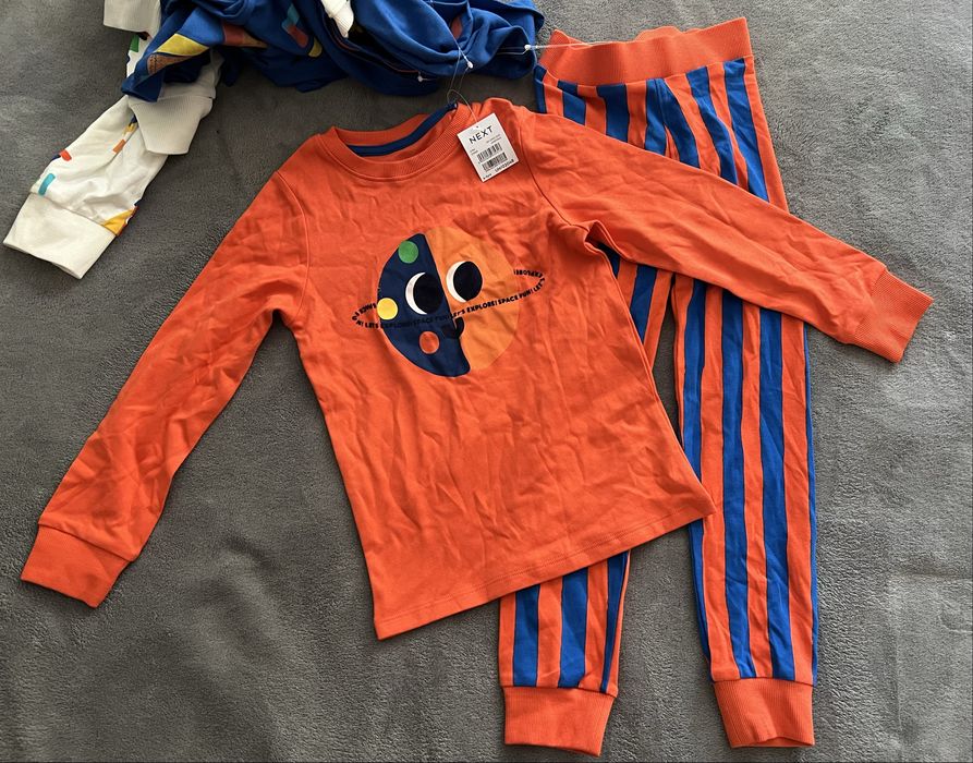 Нови пижами за момче Next
