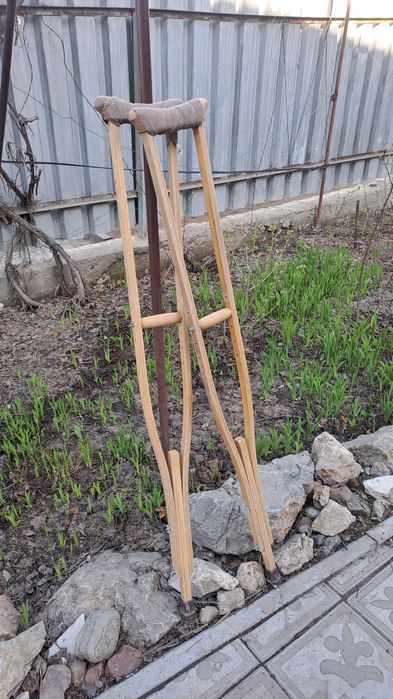 Продам костыли б/у