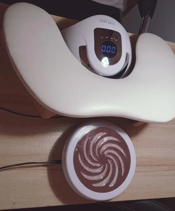 Маникюрная подставка бабочка