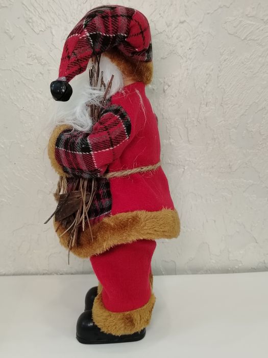 Дед мороз под елку