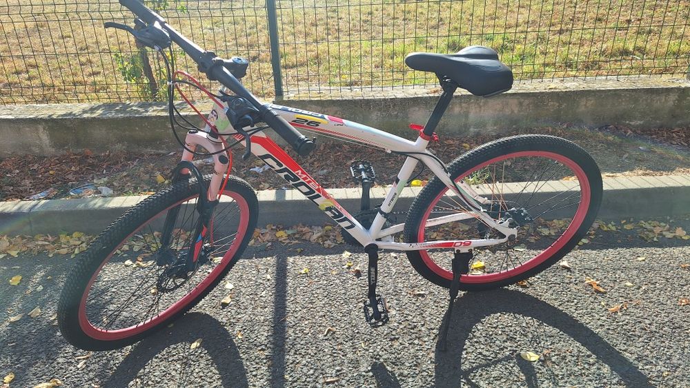 Vând bicicleta MTB 26"