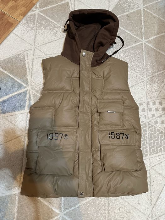 продам безрукавку.