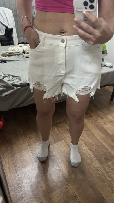 Джинсовые шорты белые