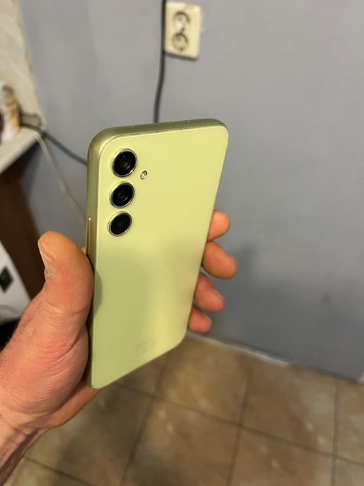 Продавам Самсунг А34 5G 6/128gb ram