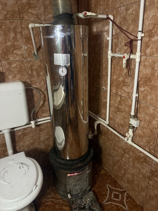 Vand boiler pe lemne