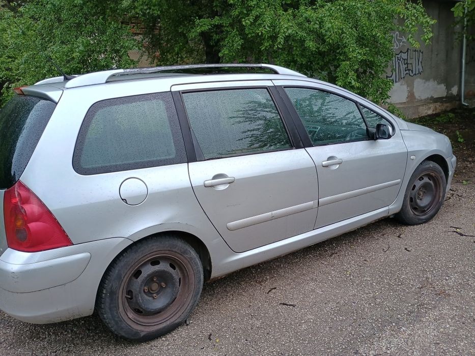 Автомобил Пежо 307 sw