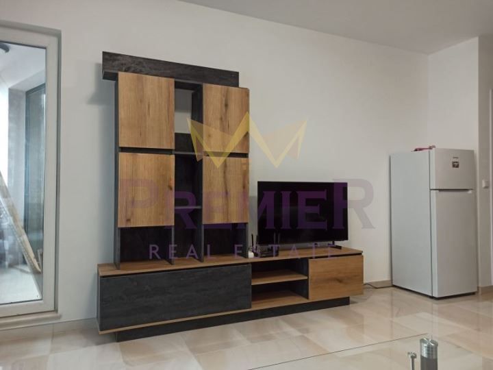 Дава се под наем Двустаен апартамент в Варна, Гранд Мол Варна - 56 кв.м за 510 € - Снимка #2