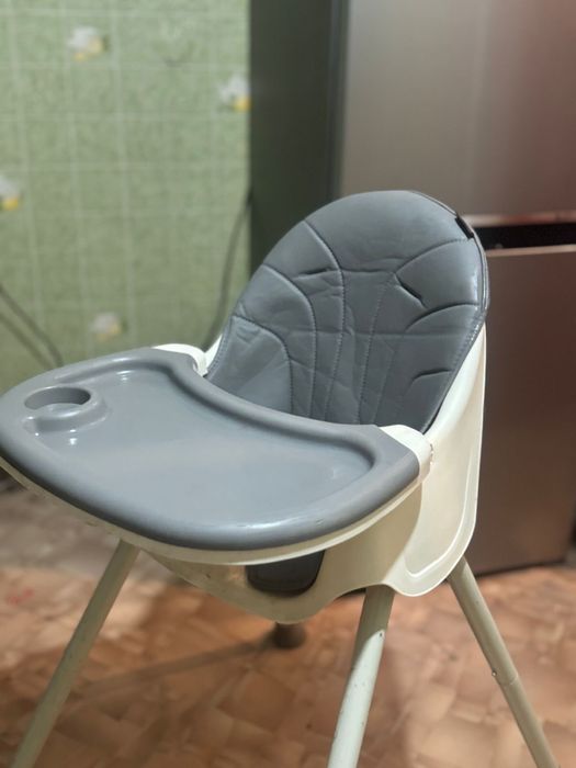 Продам детский столик