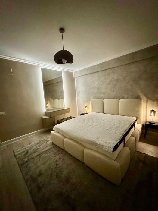 PROPRIETAR - Inchiriez apartament 3 camere cu curte in Baneasa Sisesti