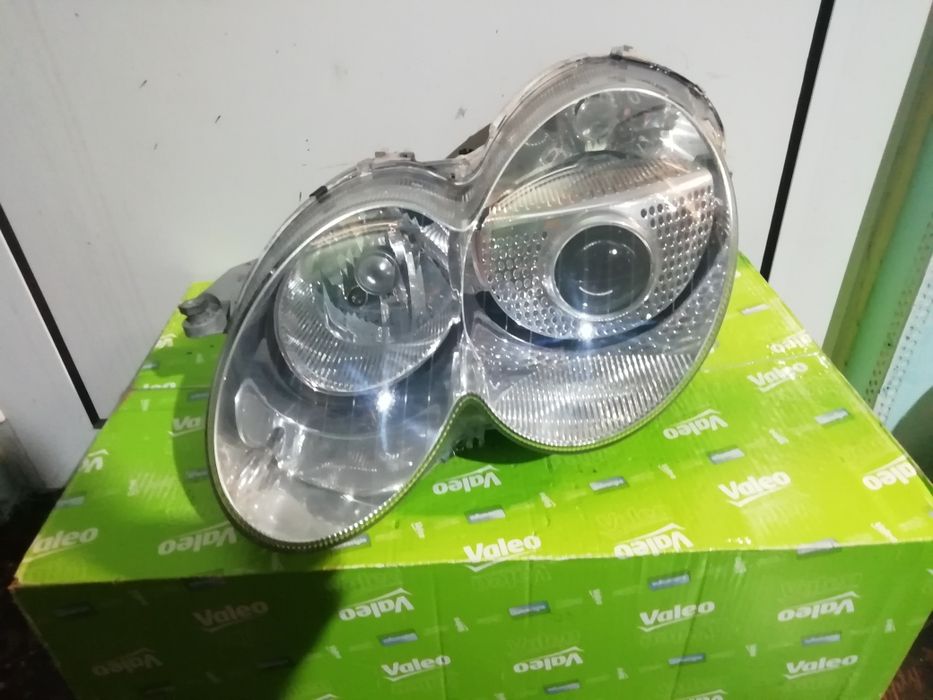 фар Фарове за Mercedes SL R230 / Мерцедес СЛ 230 XENON - USA.