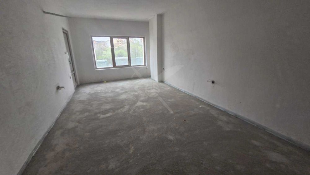 Продава се Тристаен апартамент в Асеновград - 165 кв.м за 1073 €/кв.м - Снимка #4