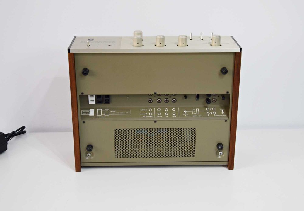 Amplificator James B. Lansing JBL SA600 Solid State Amplifier