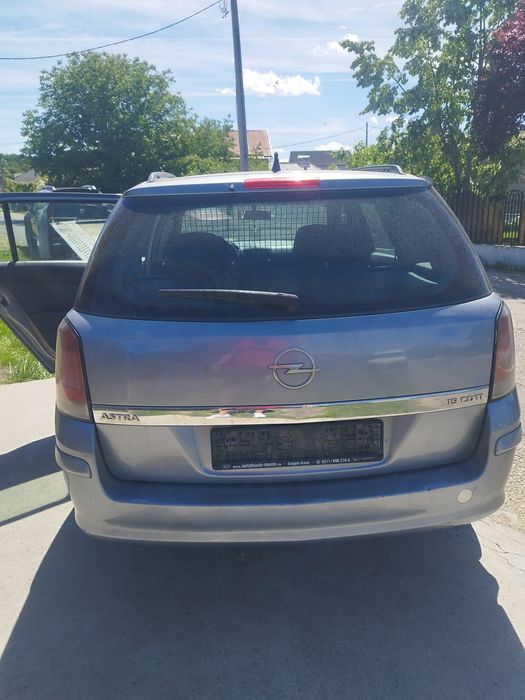 Bara far capota Opel Astra H 1.9 cdti dezmembrez dezmembrari