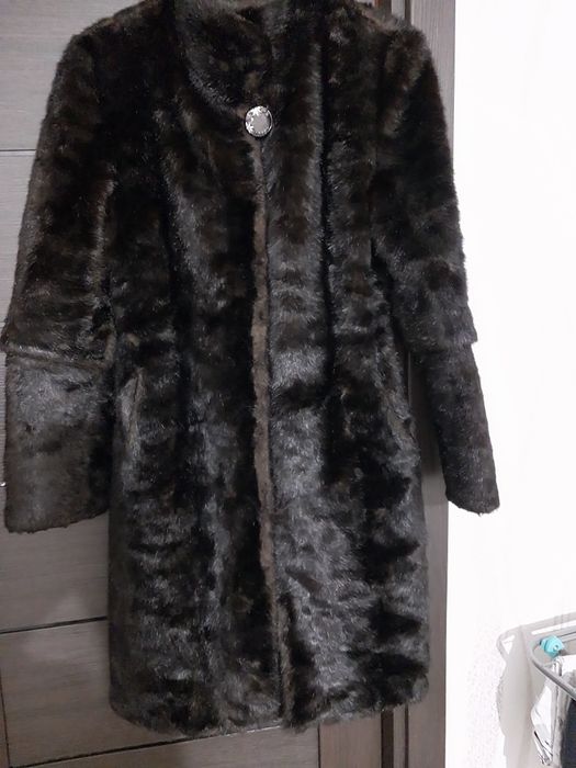 Шуба сатылады. Жаңа киілмеген