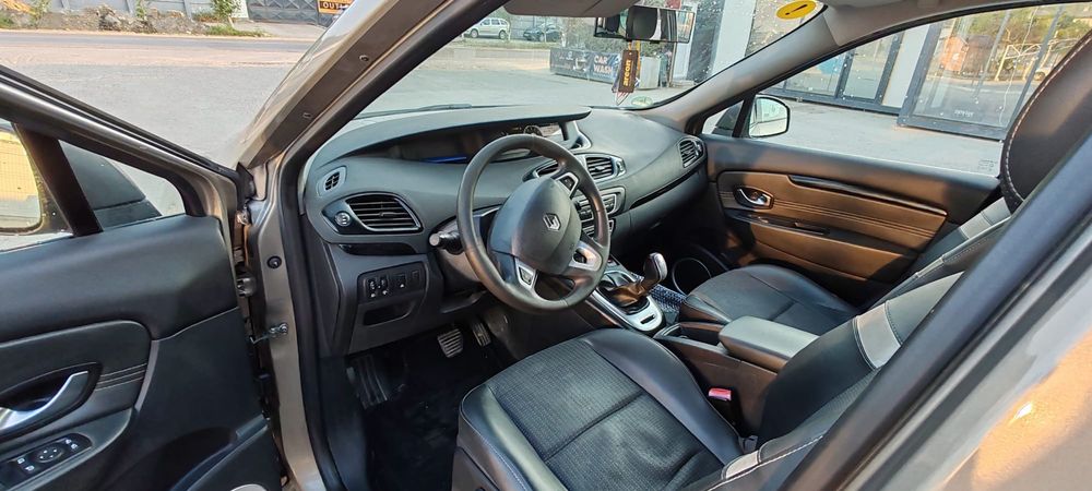RENAULT Grand Scenic 2012 — imagine 5