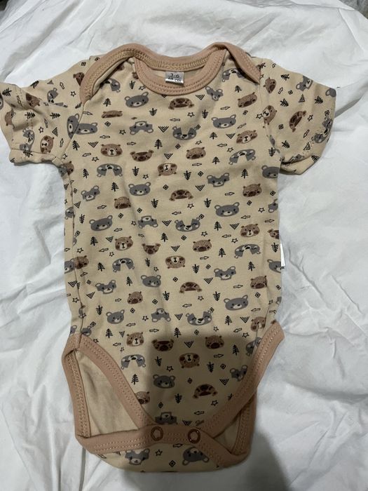 Боди и песочники новые