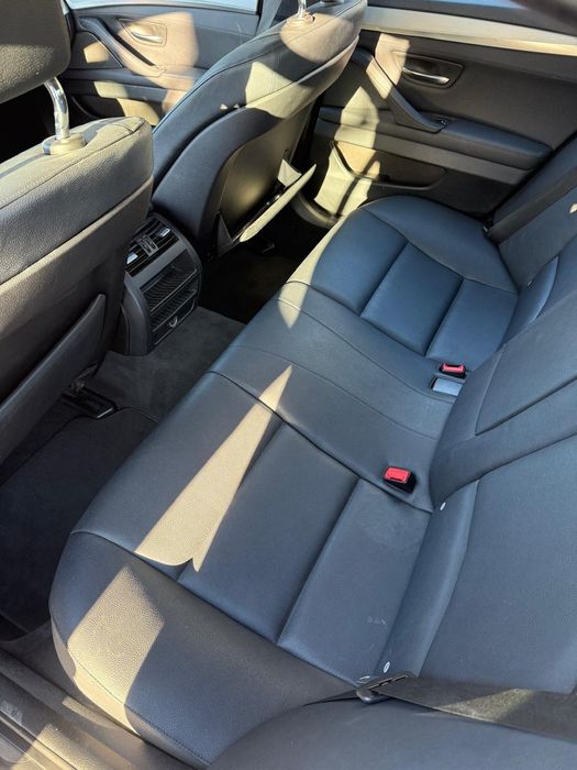 BMW Seria 5 F10  520D
